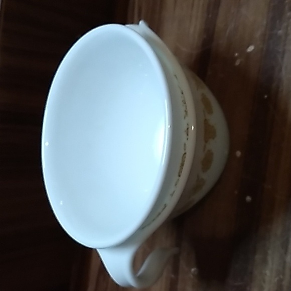 Vintage Corelle by Corning Butterfly 🦋 Gold creamer and sugar bowl - Picture 3 of 5